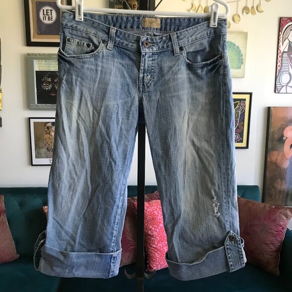 BKE size 30 Stretch Distressed Denim Low Rise Cuffed Capri Crop Jeans - Picture 1 of 5